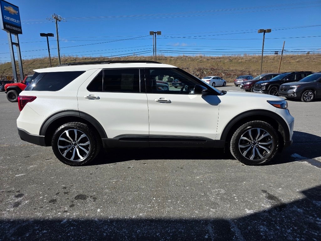 2022 Ford Explorer ST