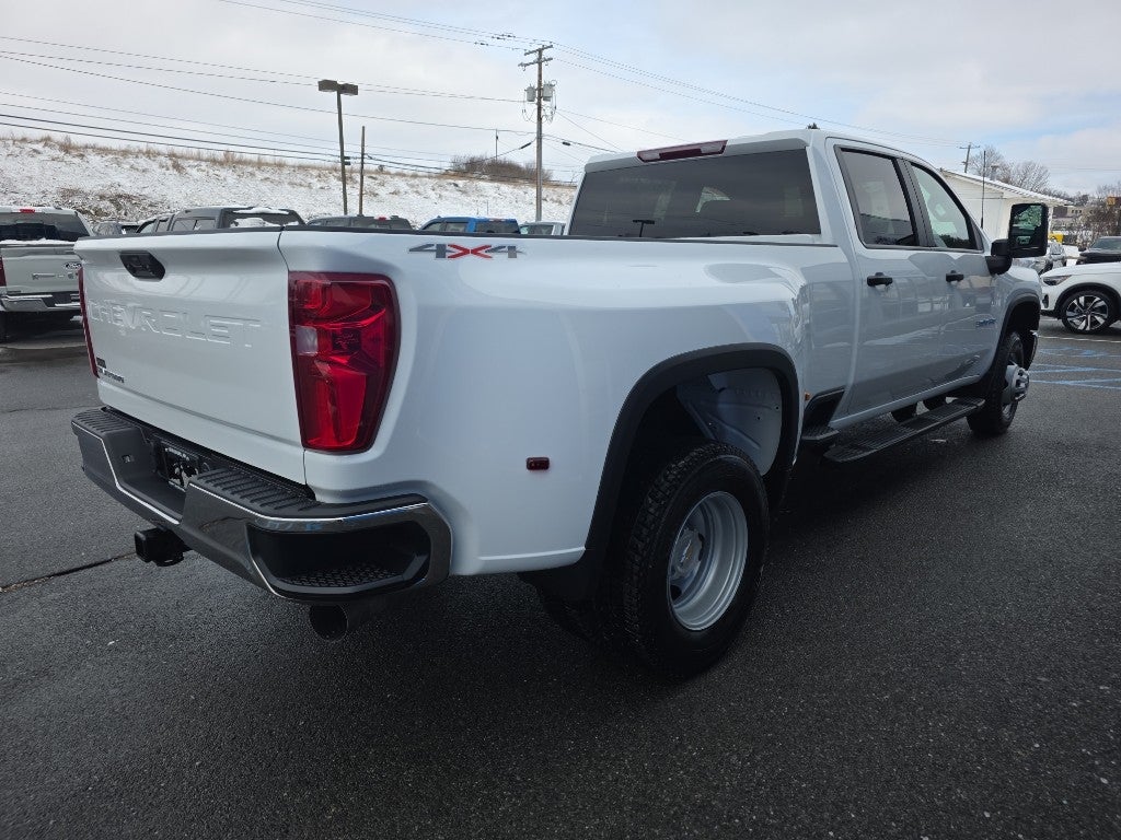 2026 Chevrolet Silverado 3500 HD WT DRW