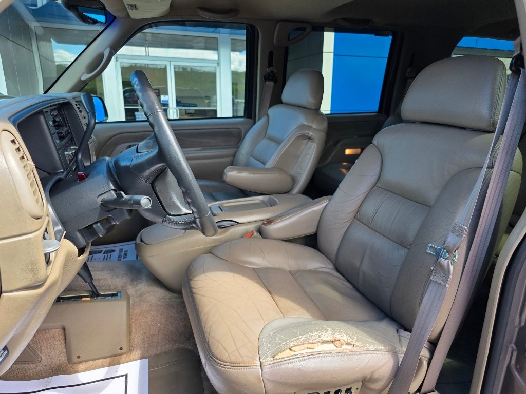 1997 GMC Yukon Base