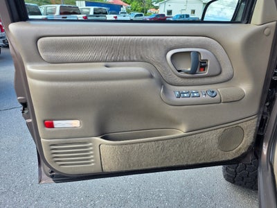 1997 GMC Yukon Base
