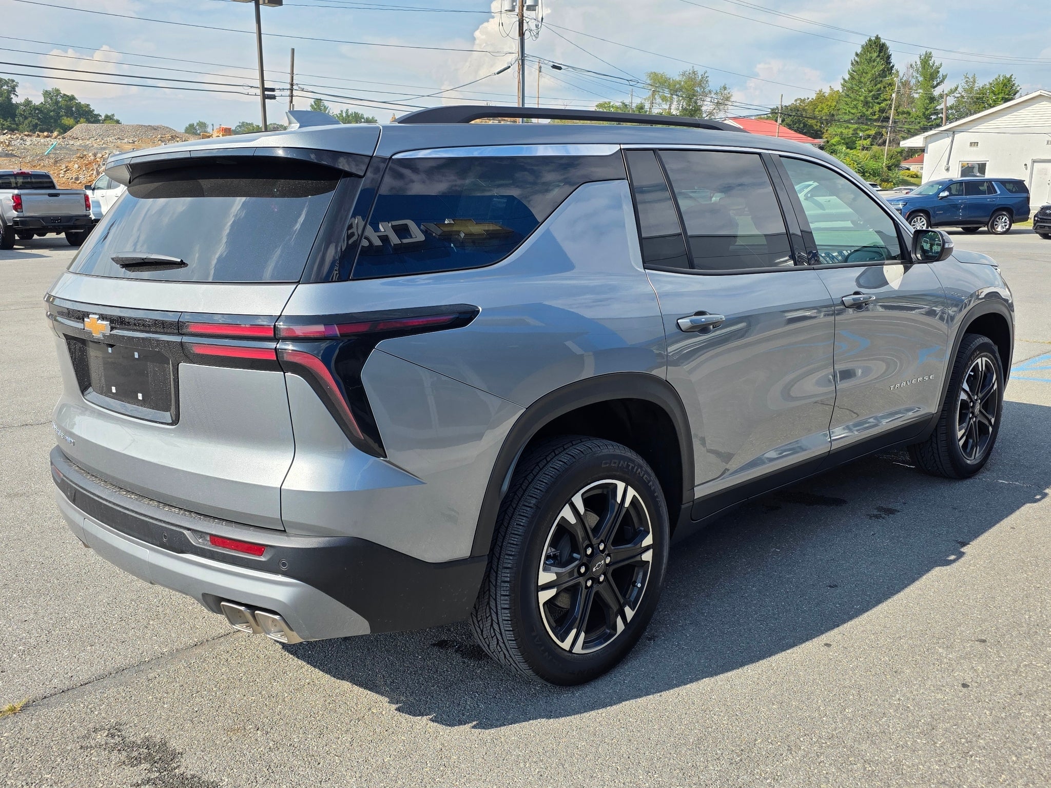 2027 Chevrolet Traverse LT