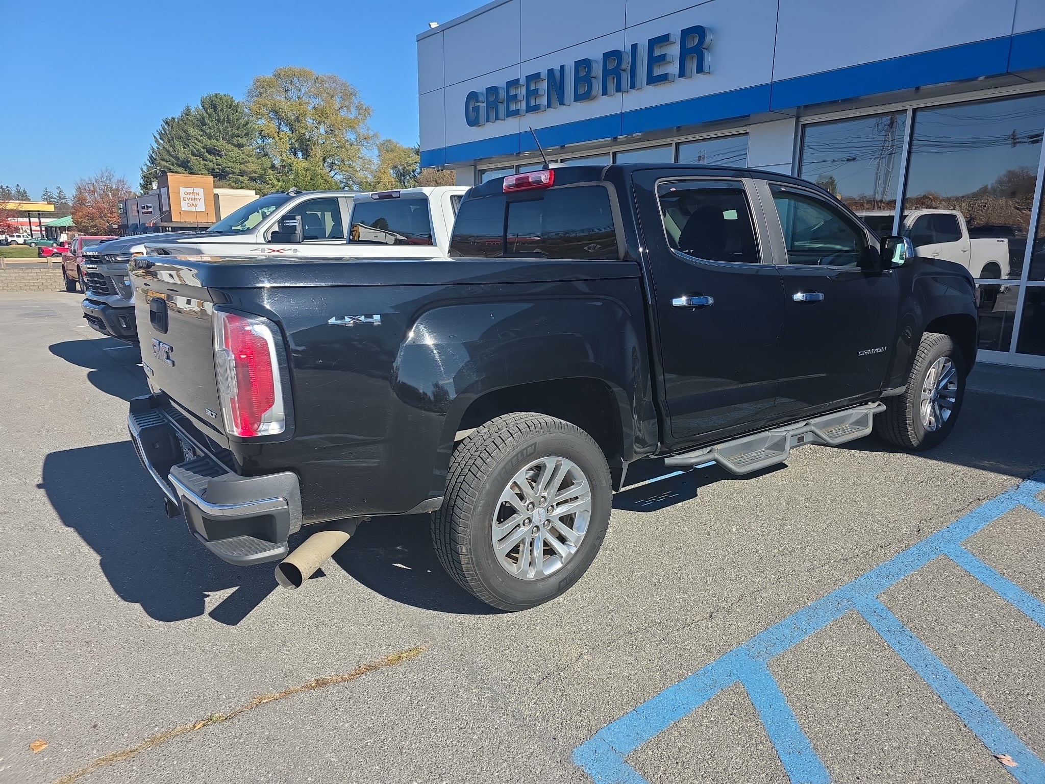 2017 GMC Canyon 4WD SLT