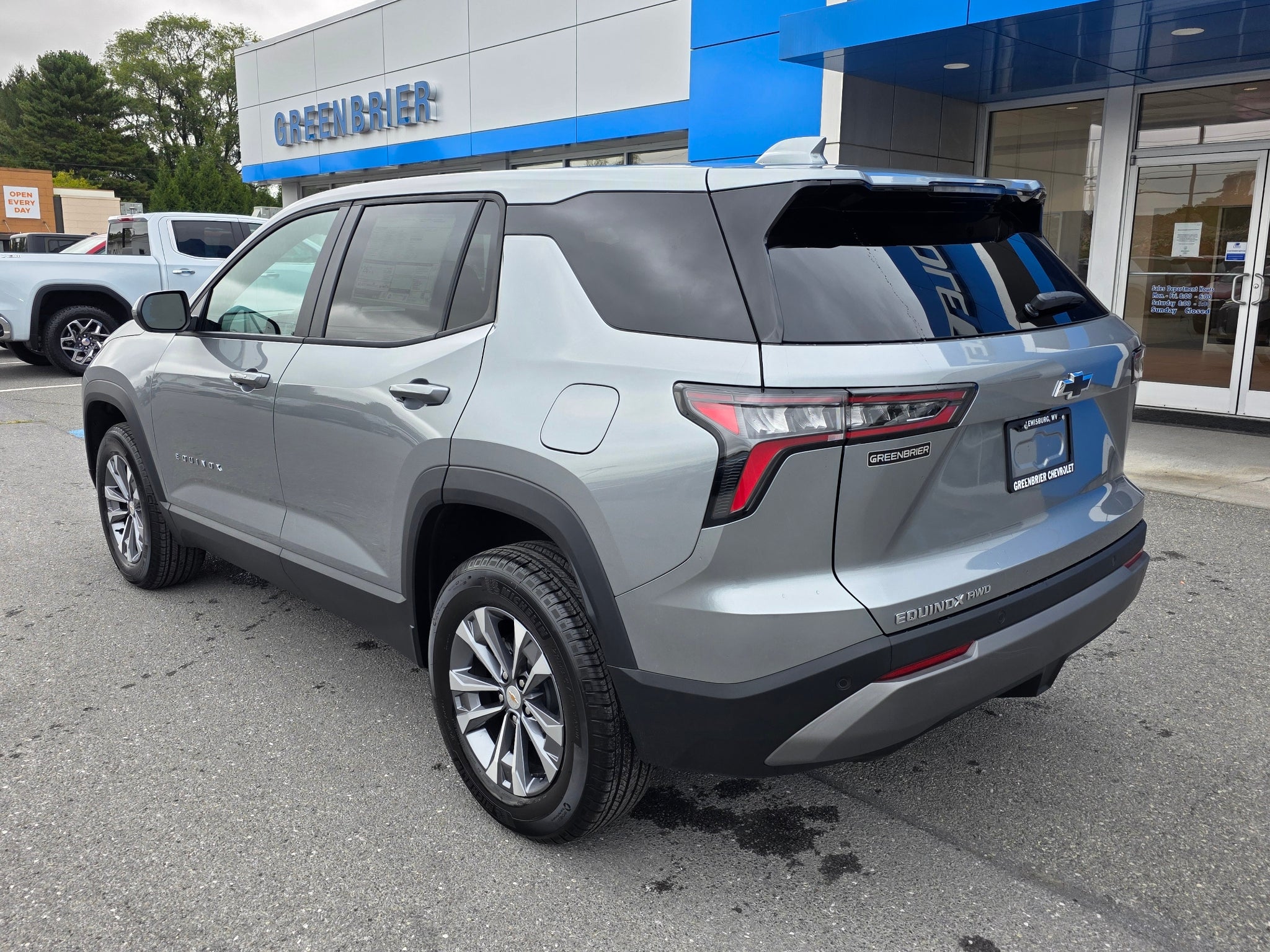 2027 Chevrolet Equinox LT