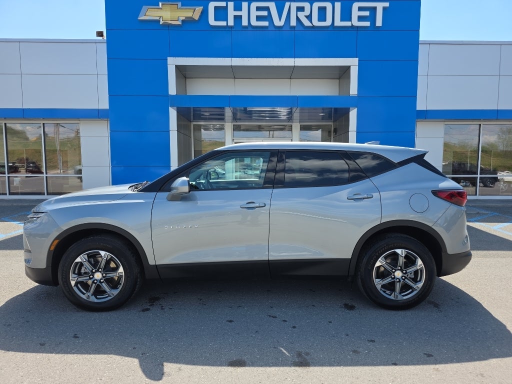 2025 Chevrolet Blazer 2.0T 2LT AWD's photo