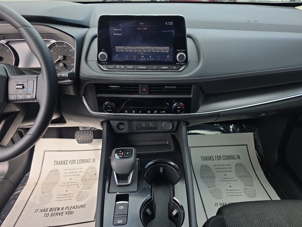 2025 Nissan Rogue SV