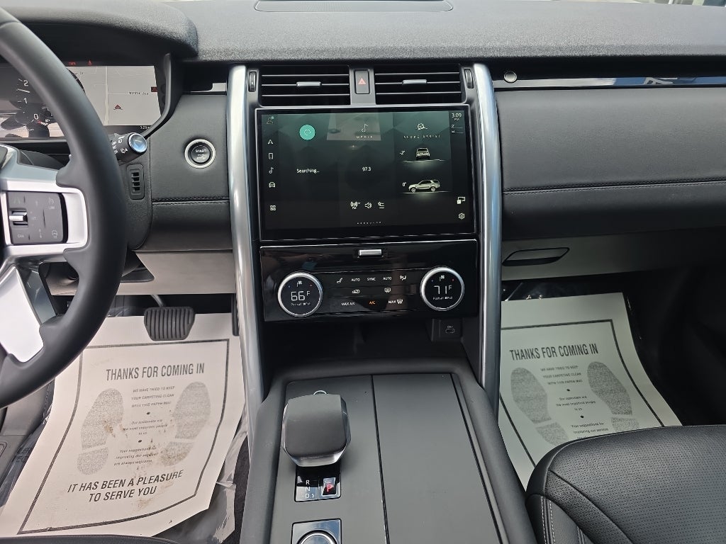 2024 Land Rover Discovery S