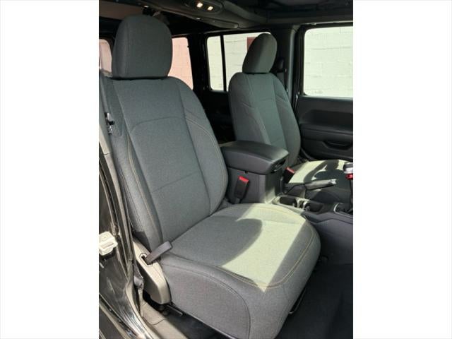 2025 Jeep Wrangler 4-Door Willys 4x4