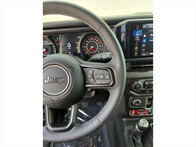 2025 Jeep Wrangler 4-Door Willys 4x4