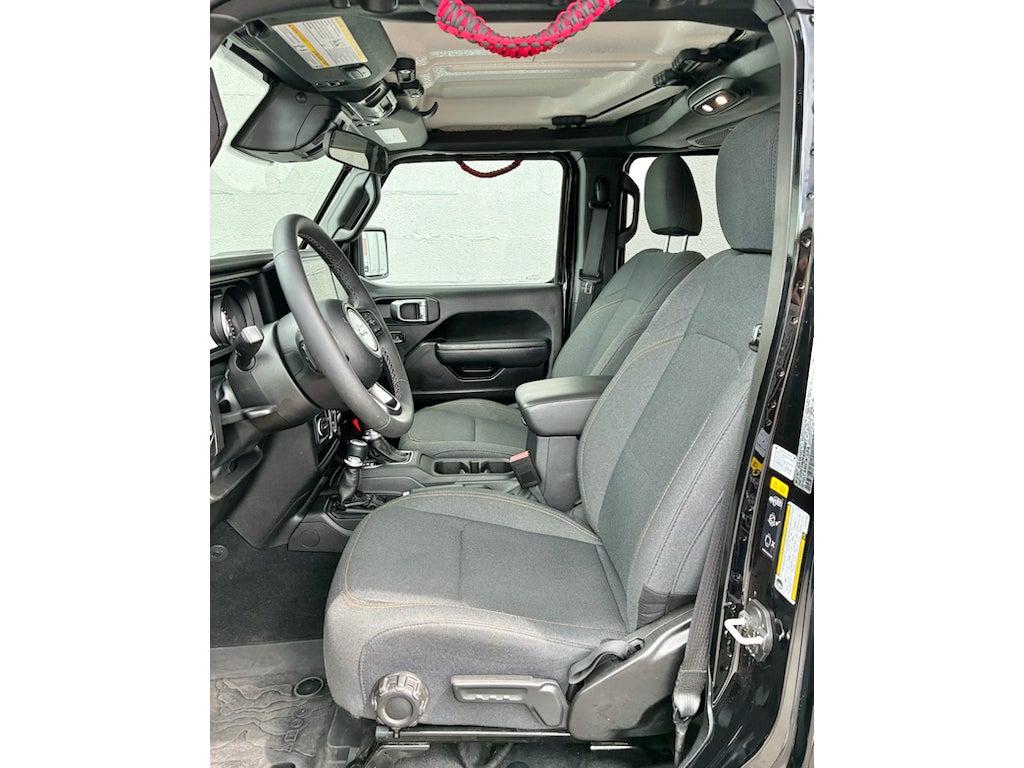 2025 Jeep Wrangler 4-Door Summit 4x4