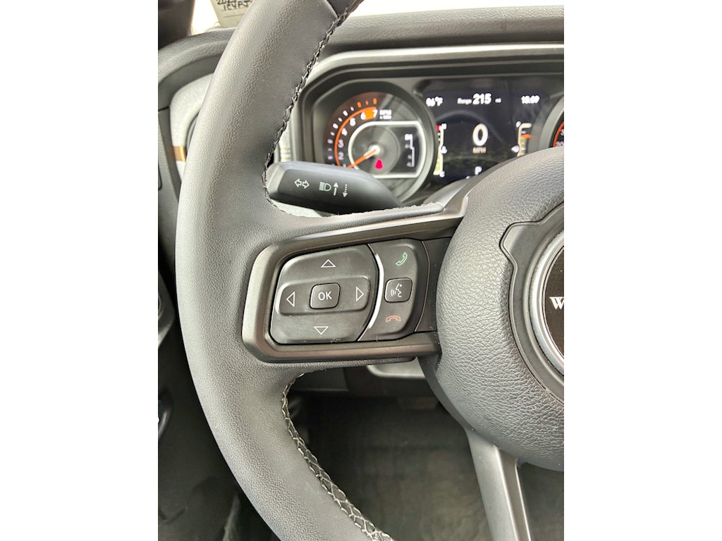2025 Jeep Wrangler 4-Door Summit 4x4