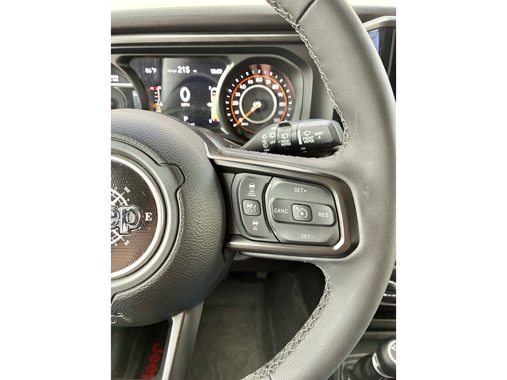 2025 Jeep Wrangler 4-Door Summit 4x4