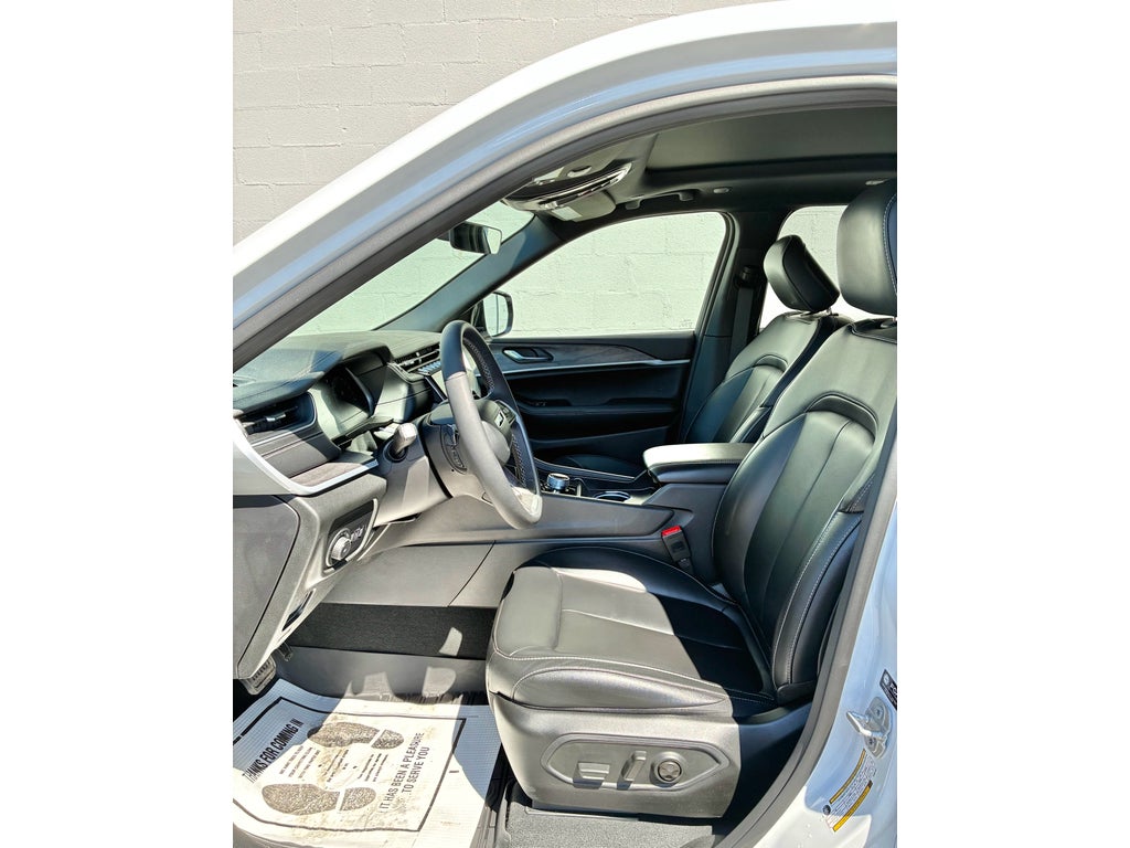 2025 Jeep Grand Cherokee Limited 4x4