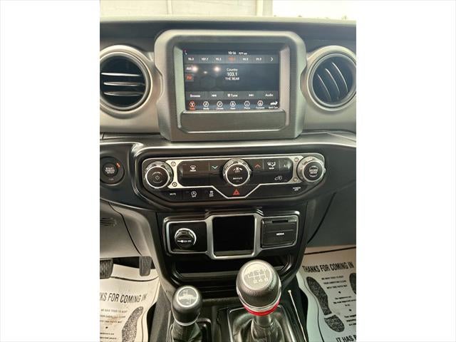 2023 Jeep Gladiator Willys Sport