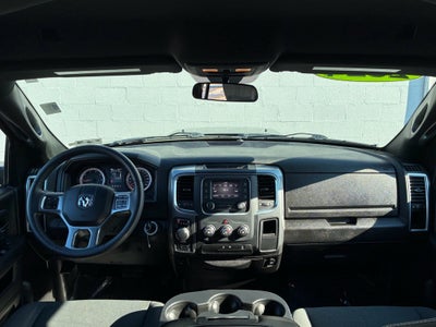 2024 RAM 1500 Classic Warlock Crew Cab 4x4 5'7' Box