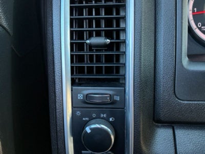 2024 RAM 1500 Classic Warlock Crew Cab 4x4 5'7' Box