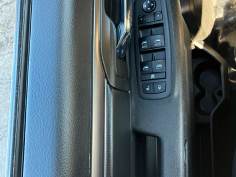 2024 RAM 1500 Classic Warlock Crew Cab 4x4 5'7' Box