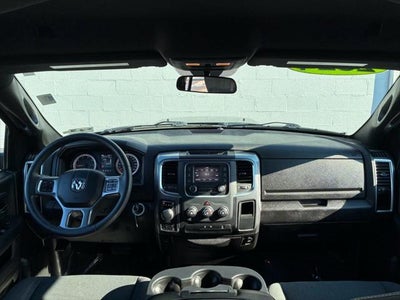 2024 RAM 1500 Classic Warlock Crew Cab 4x4 5'7' Box