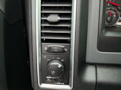 2017 RAM 1500 Big Horn Crew Cab 4x4 5'7' Box