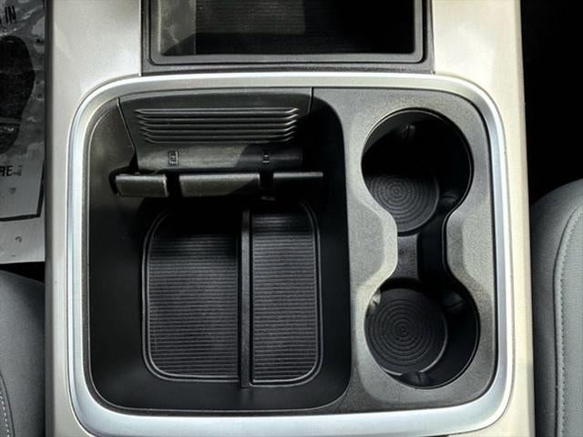 2017 RAM 1500 Big Horn Crew Cab 4x4 5'7' Box