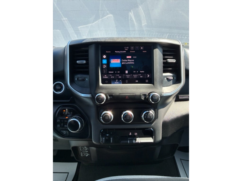 2022 RAM 1500 Big Horn Crew Cab 4x4 5'7' Box