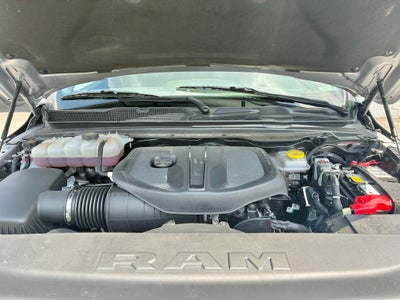 2026 RAM 1500 Laramie Crew Cab 4x4 5'7' Box