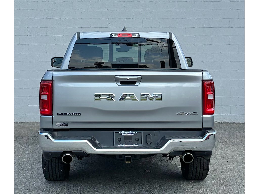 2026 RAM 1500 Laramie Crew Cab 4x4 5'7' Box