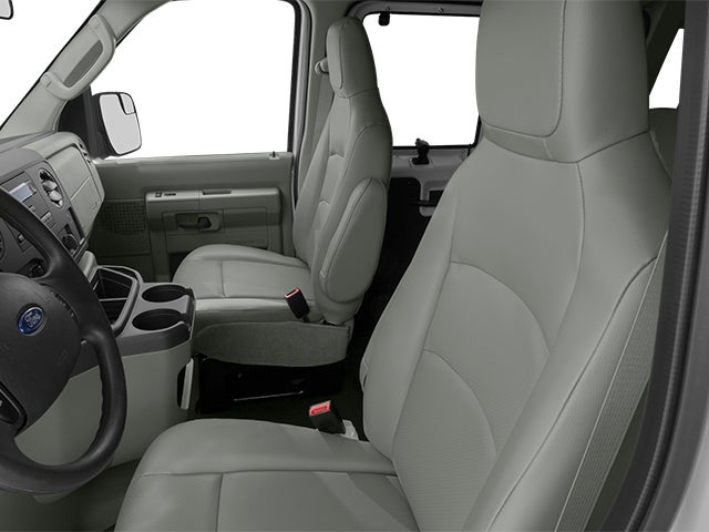 2013 Ford E-350 Super Duty XLT