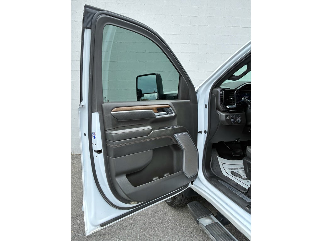2025 Chevrolet Silverado 3500HD 4WD Crew Cab Long Bed High Country