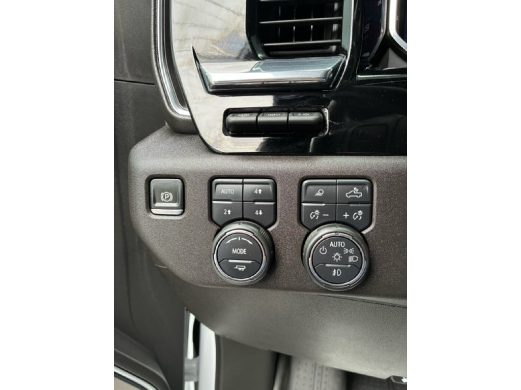 2025 Chevrolet Silverado 3500HD 4WD Crew Cab Long Bed High Country