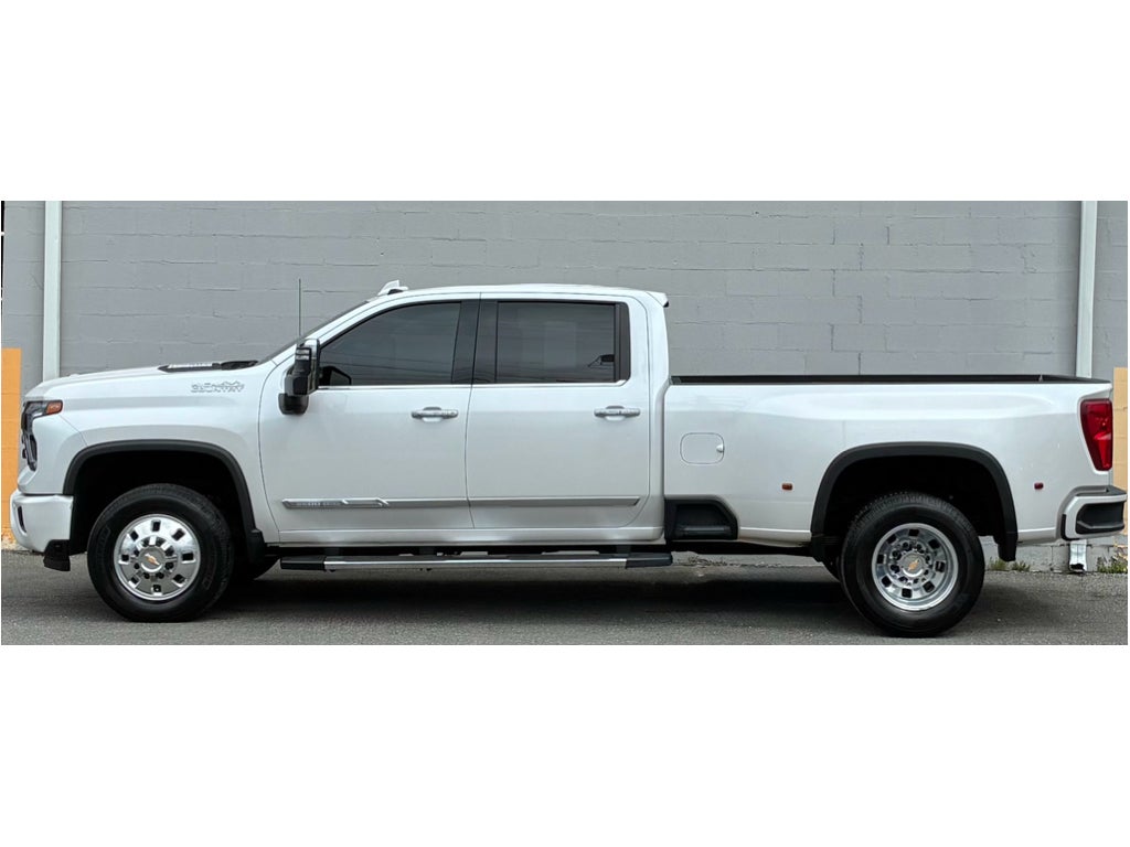 2025 Chevrolet Silverado 3500HD 4WD Crew Cab Long Bed High Country