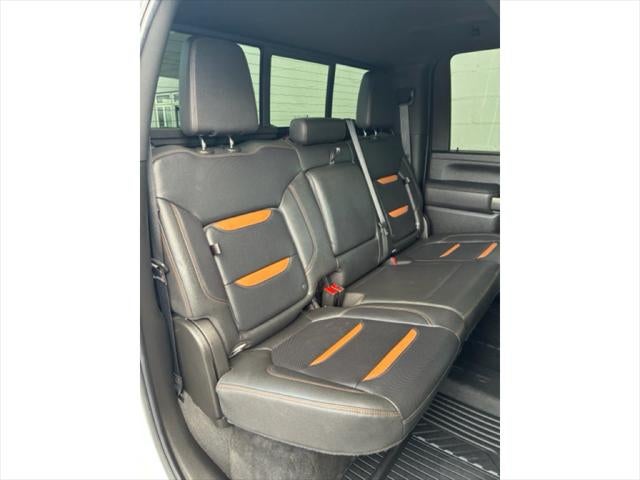 2022 GMC Sierra 2500HD 4WD Crew Cab Standard Bed AT4