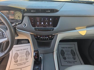 2022 Cadillac XT5 FWD Premium Luxury