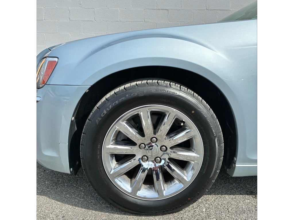 2013 Chrysler 300 Base