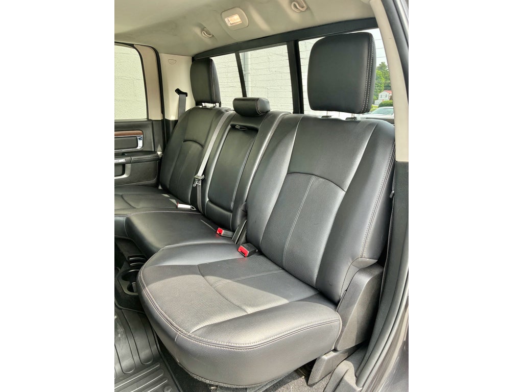 2018 RAM 2500 Laramie Crew Cab 4x4 6'4' Box