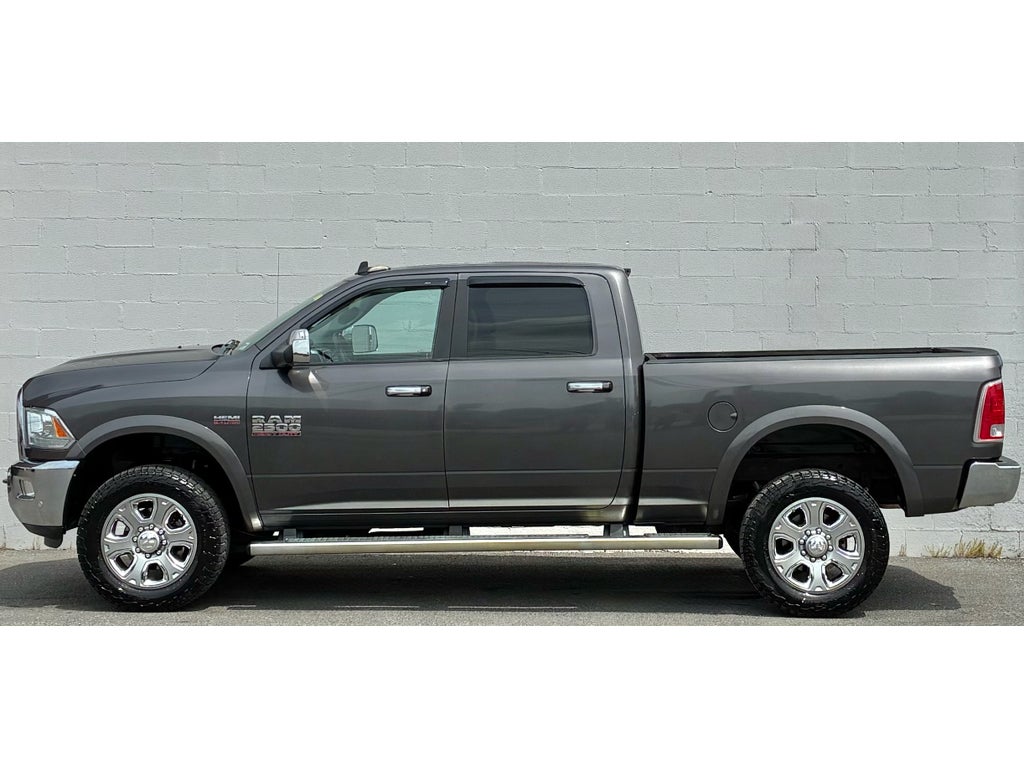 2018 RAM 2500 Laramie Crew Cab 4x4 6'4' Box