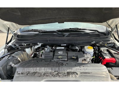 2024 RAM 2500 Laramie Crew Cab 4x4 6'4' Box