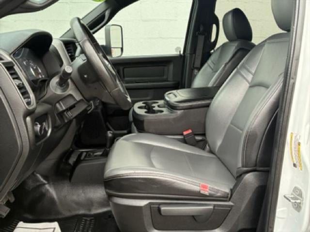 2022 RAM 3500 Chassis Tradesman/SLT/Laramie/Limited