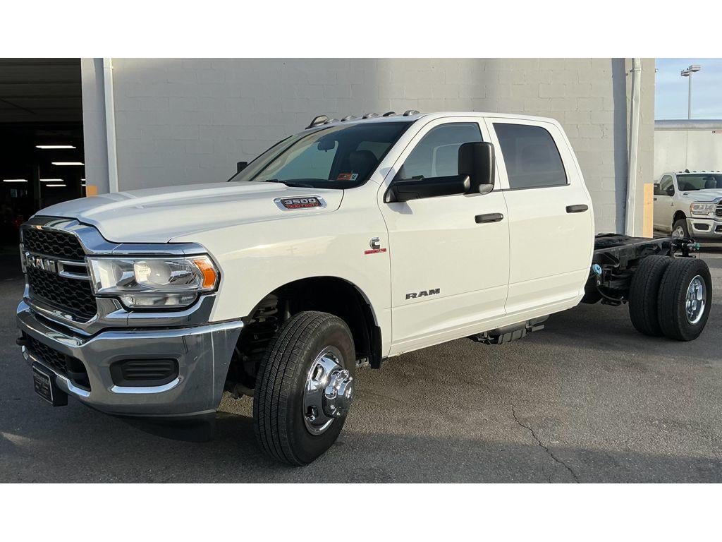 2022 RAM 3500 Chassis Tradesman/SLT/Laramie/Limited