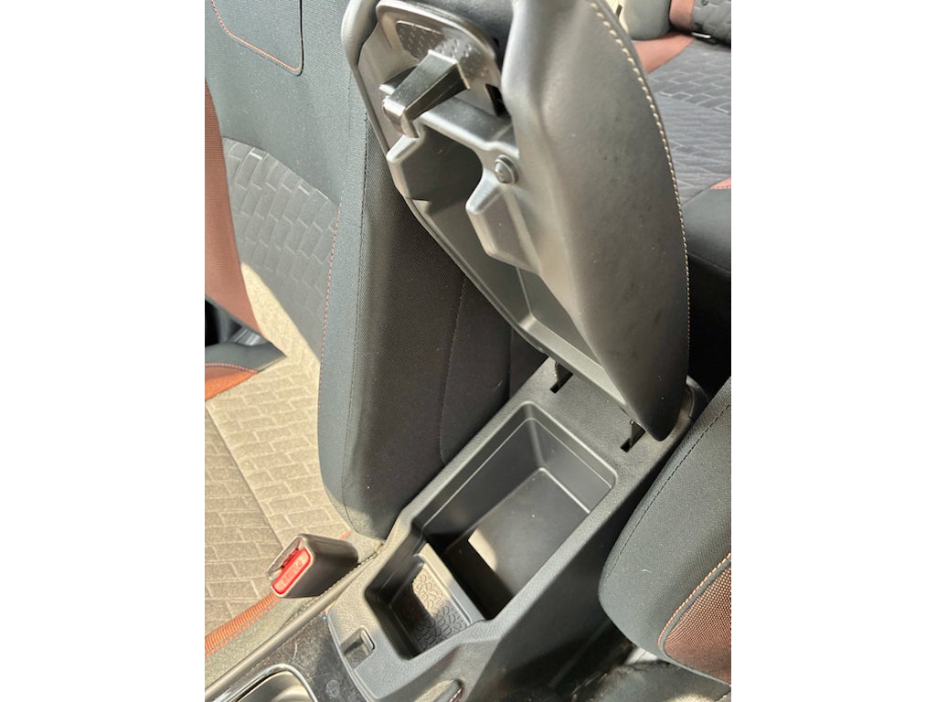 2024 Nissan Kicks SR Xtronic CVT