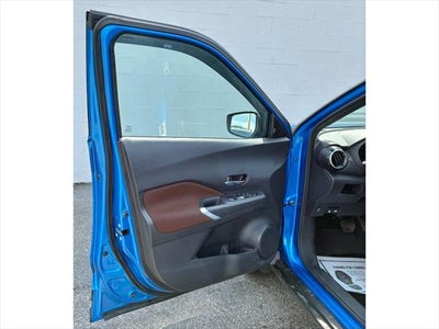 2024 Nissan Kicks SR Xtronic CVT