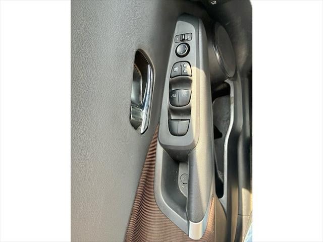 2024 Nissan Kicks SR Xtronic CVT