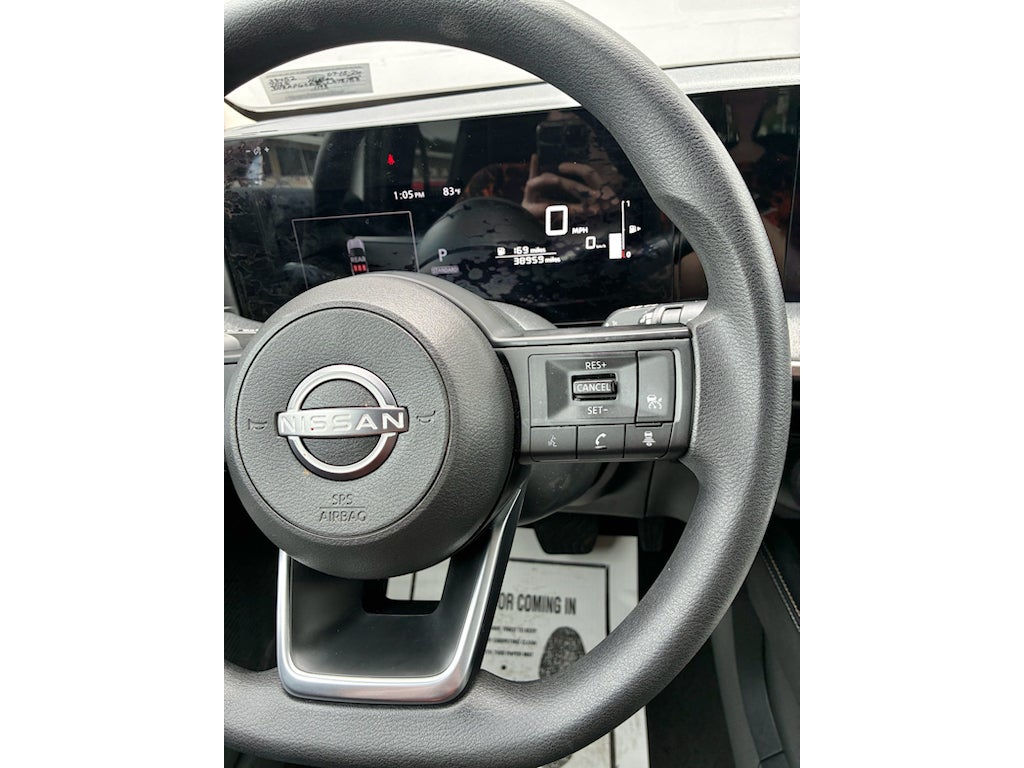 2025 Nissan Kicks SV