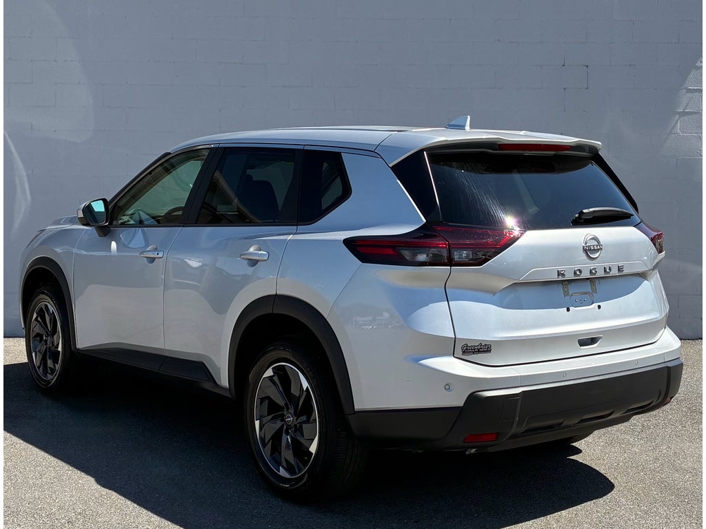2025 Nissan Rogue SV FWD