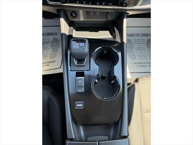 2025 Nissan Rogue SV FWD