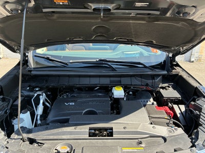 2023 Nissan Pathfinder Platinum 4WD