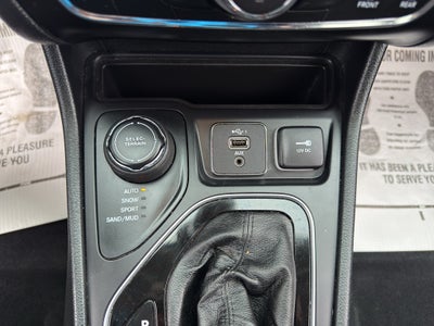 2023 Jeep Cherokee Altitude Lux