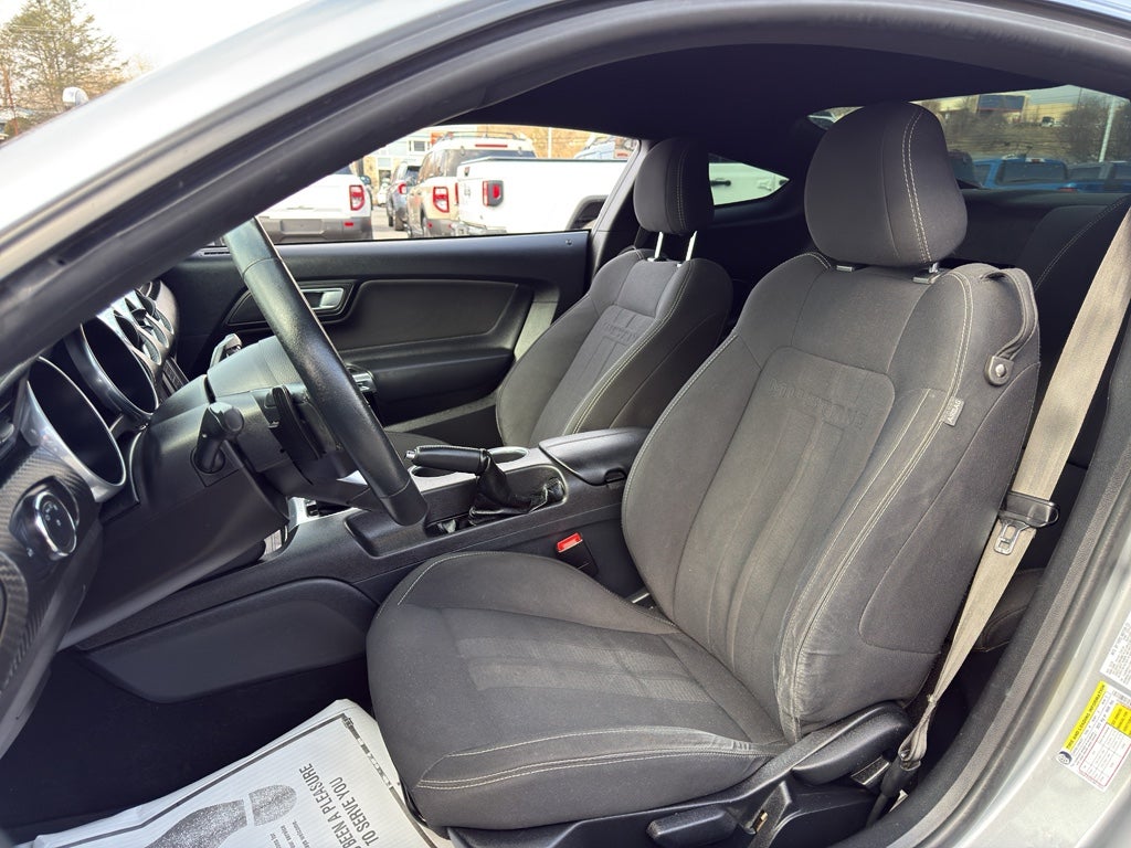 2020 Ford Mustang EcoBoost