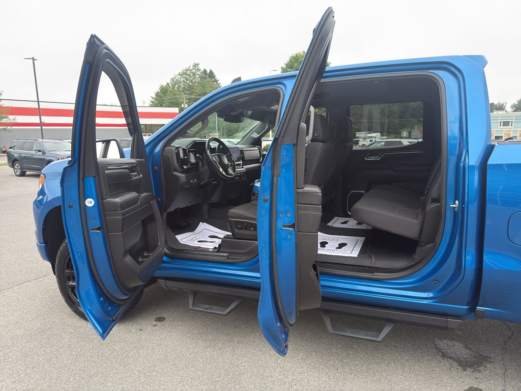 2023 Chevrolet Silverado RST