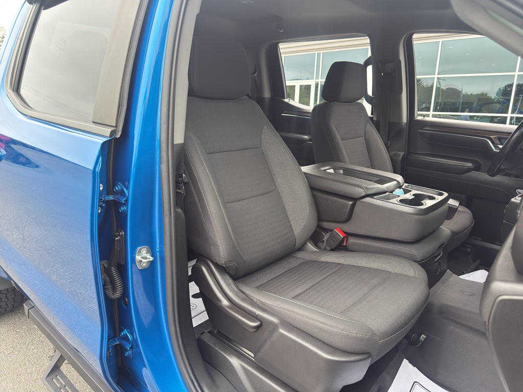 2023 Chevrolet Silverado RST