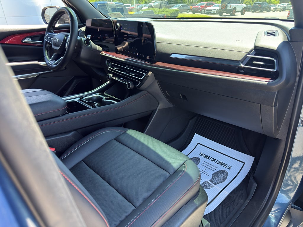 2025 Chevrolet Traverse AWD Z71